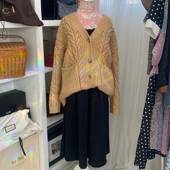 Loft Cable Knit Tan Boyfriend Oversize Sweater Size L - Picture 2 of 7